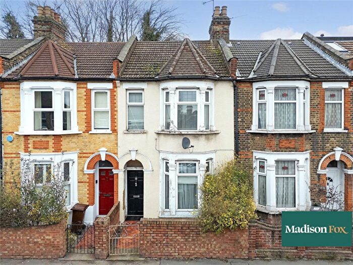 4 Bedroom Terraced House To Rent In Blackhorse Road, Walthamstow, London, E17
