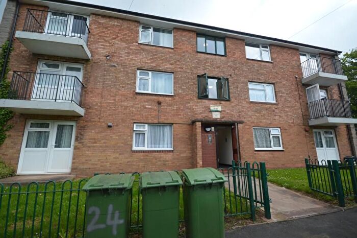 2 Bedroom Flat For Sale In Springhill Crescent, Madeley, TF7