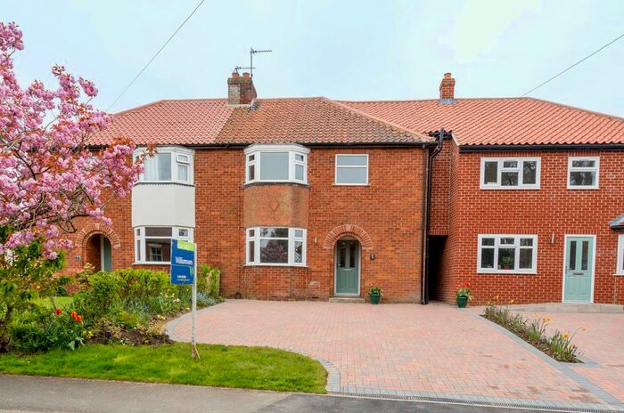3 Bedroom Semi-Detached House For Sale In Oulston Road, Easingwold, York, YO61
