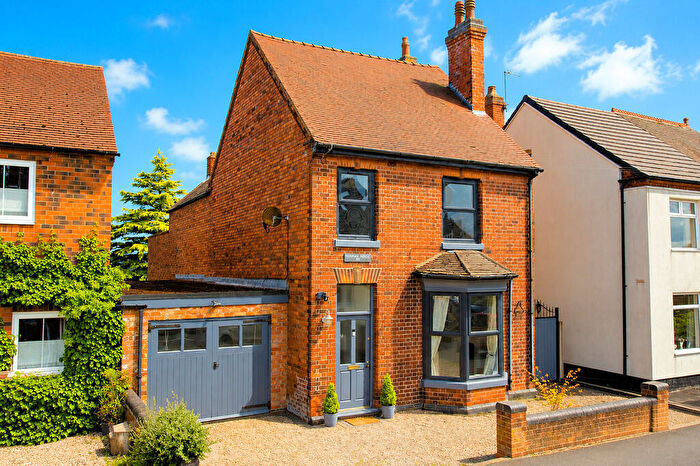 4 Bedroom Detached House For Sale In Ashby Road, Donisthorpe, DE12
