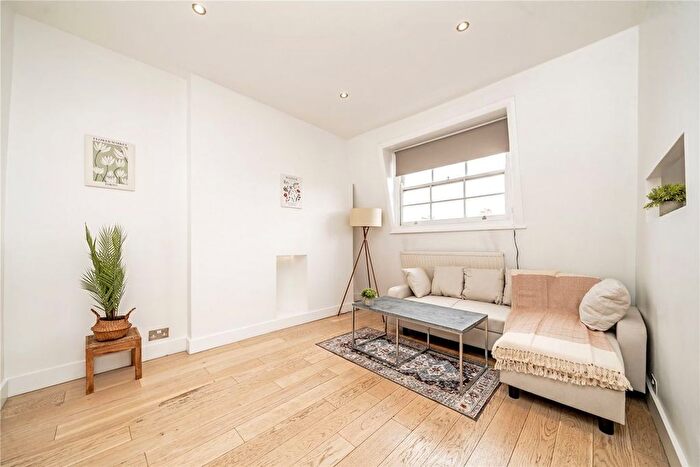 1 Bedroom Flat To Rent In Chepstow Road, Notting Hill, W2