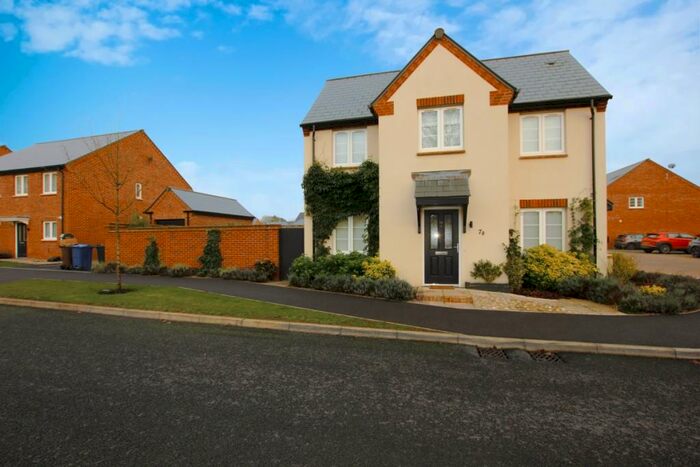 3 Bedroom House To Rent In Hampden Square, Upper Heyford, OX25