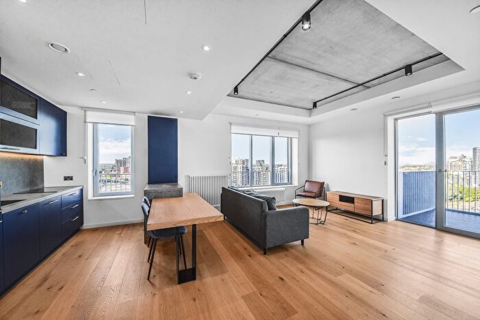 1 Bedroom Flat For Sale In Goodluck Hope Walk, London, E14