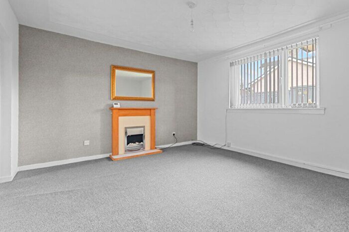 2 Bedroom Flat To Rent In Aitken Street, Airdrie, ML6