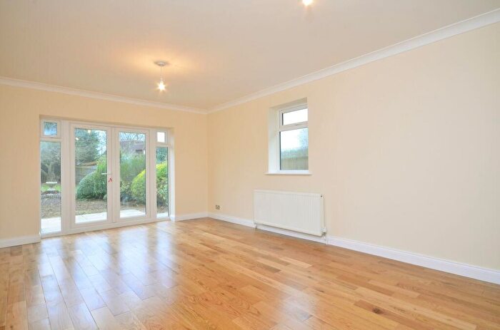 5 Bedroom Bungalow To Rent In Merrow Lane, Burpham, Guildford, GU4