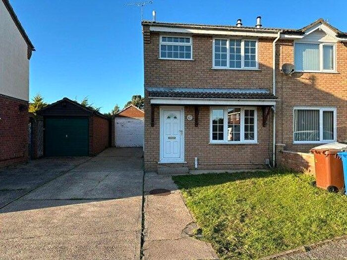 3 Bedroom Semi-Detached House To Rent In Coleness Road, Ipswich, IP3