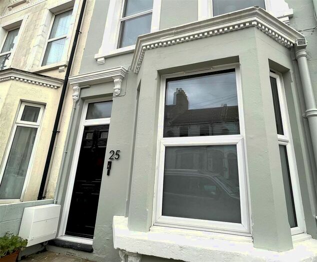 1 Bedroom Flat To Rent In Manor Road, Hastings, TN34