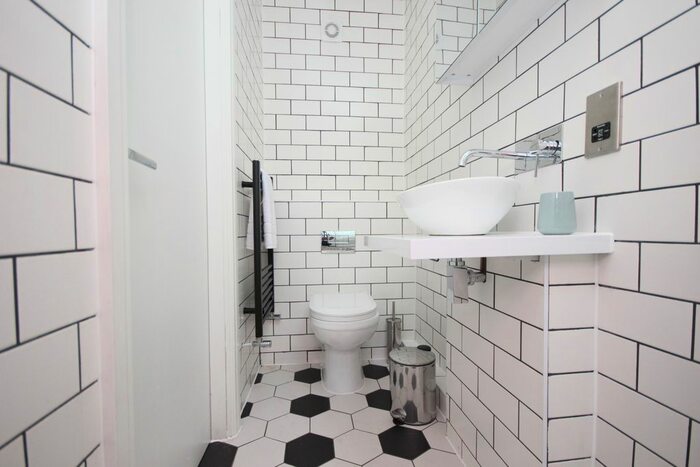 11 Bedroom Property To Rent In Liverpool Street, Salford, M5