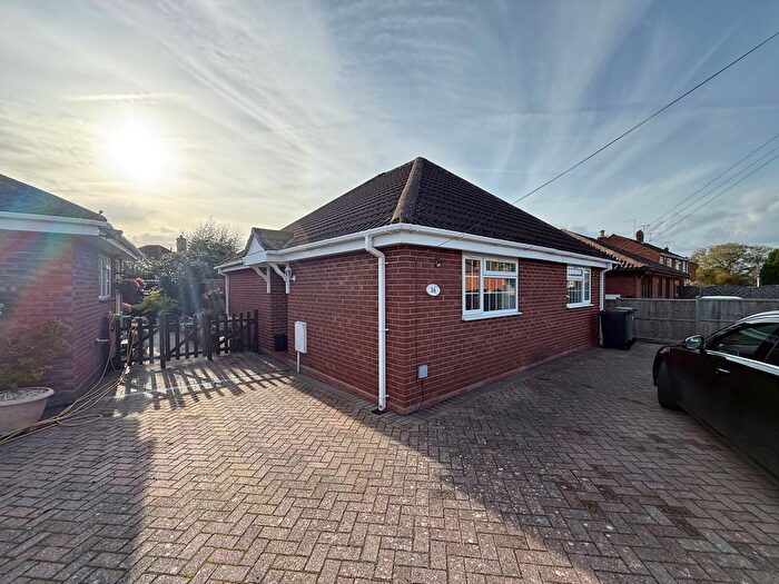2 Bedroom Bungalow To Rent In Norton Road, Worcester, WR5