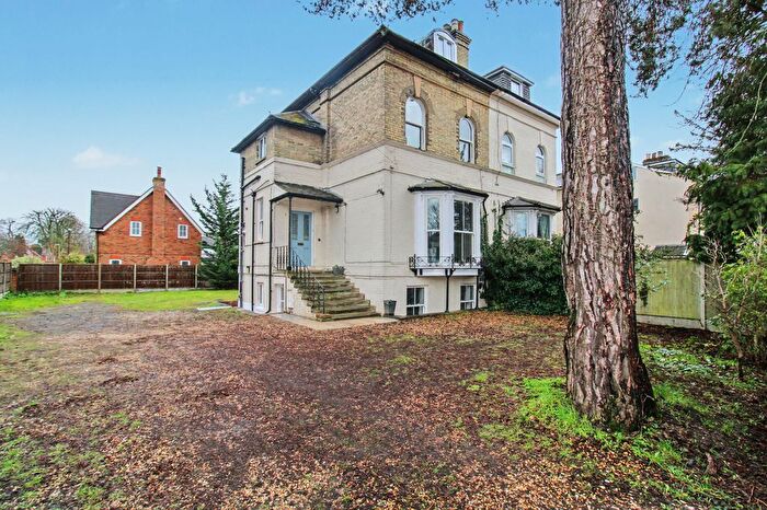 6 Bedroom Semi-Detached House To Rent In Alexandra Road, Farnborough, GU14