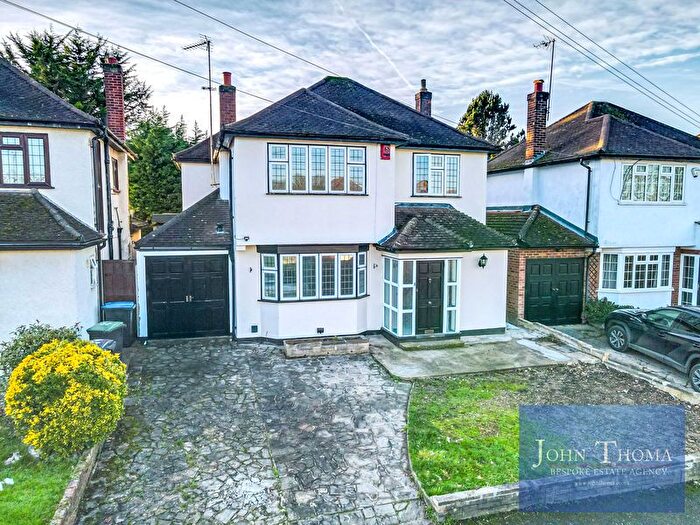 4 Bedroom Detached House To Rent In Fontayne Avenue, Chigwell, IG7
