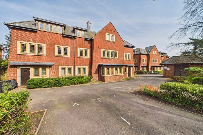 2 Bedroom Flat To Rent In London Road, Ascot, Berkshire, SL5