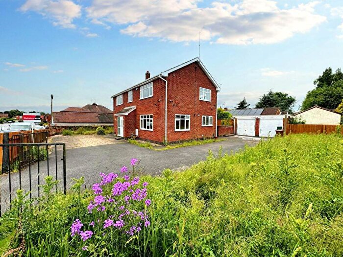 4 Bedroom Detached House For Sale In Lodge Farm Lane, Arnold, Nottingham, Nottinghamshire, NG5