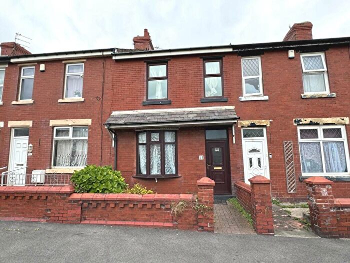 4 Bedroom House To Rent In Salthouse Avenue, Blackpool, FY1