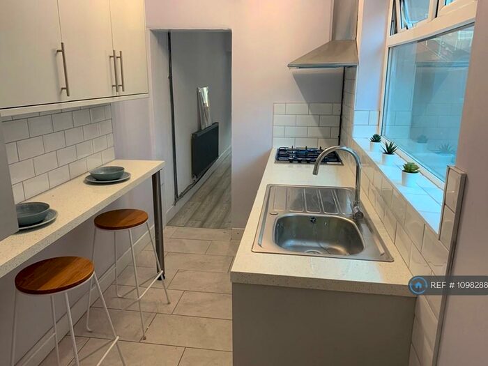 3 Bedroom Terraced House To Rent In Newlands Street, Stoke-On-Trent, ST4