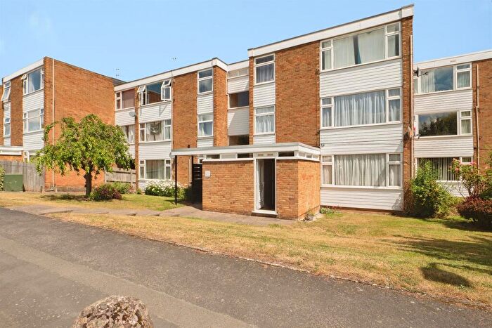 2 Bedroom Apartment For Sale In Griffin Close, Shepshed, Loughborough, LE12