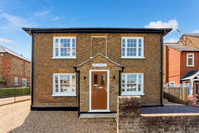 4 Bedroom Detached House To Rent In The Green, Sarratt, Rickmansworth, WD3