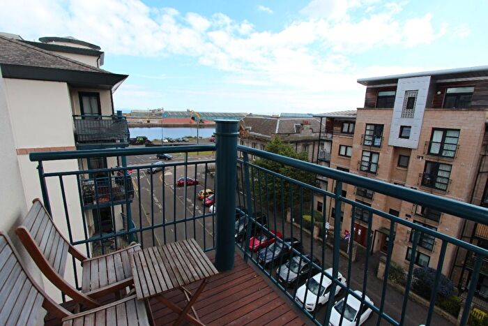 3 Bedroom Flat To Rent In Tower Place, The Shore, Edinburgh, EH6