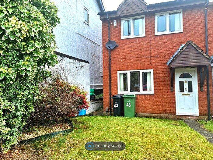 3 Bedroom Semi Detached House To Rent In Highfield Road, Halesowen, B63