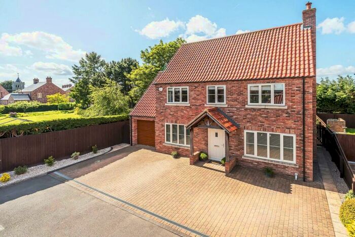 4 Bedroom Detached House For Sale In Mill Lane, Martin, Lincoln, LN4