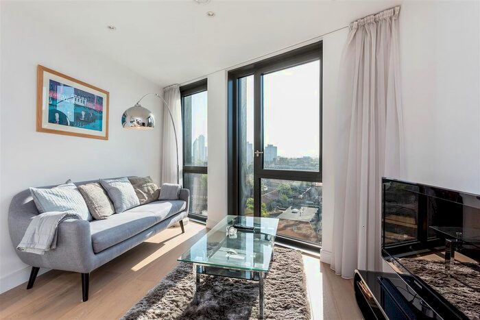 1 Bedroom Flat To Rent In Parliament House, Black Prince Road, Nine Elms, London, SE1