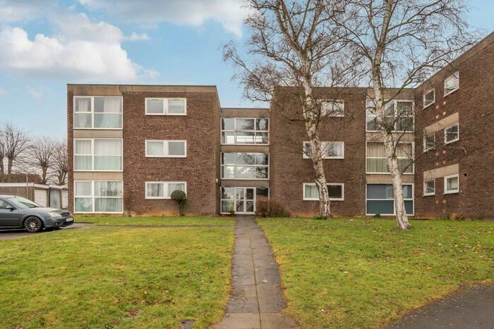 2 Bedroom Flat To Rent In Landcross Drive, Northampton, NN3