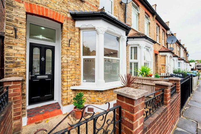 2 Bedroom End Of Terrace House To Rent In Lebanon Road, Croydon, CR0