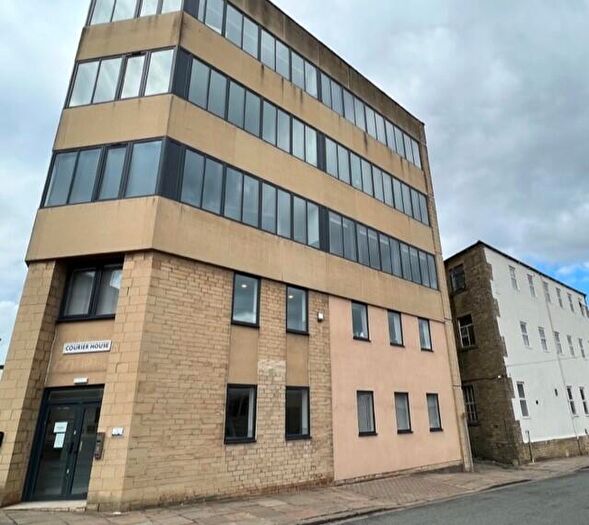 1 Bedroom Apartment To Rent In King Cross Street, Halifax, HX1