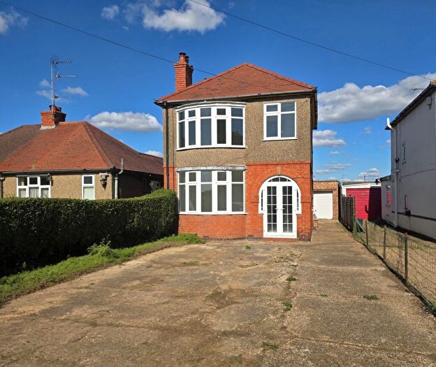 3 Bedroom Detached House For Sale In Kislingbury Road, Rothersthorpe, NN7