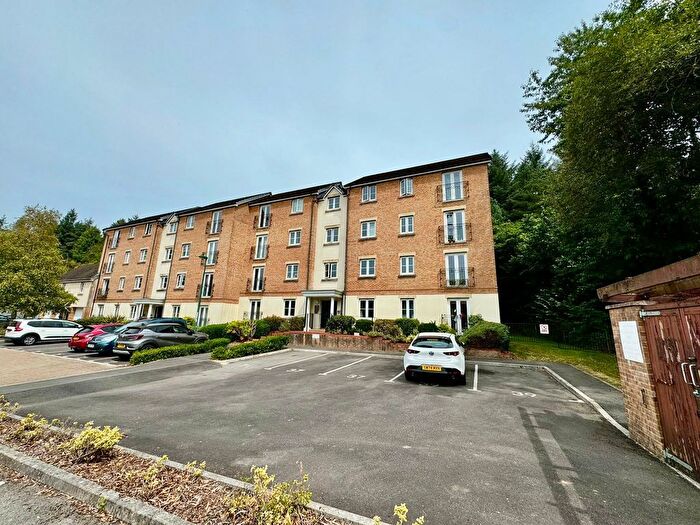 2 Bedroom Flat For Sale In Clos Gwaith Dur, Ebbw Vale, NP23
