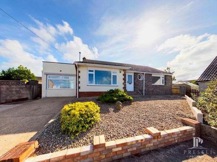 3 Bedroom Detached Bungalow To Rent In Bryn Gomer, Fishguard, SA65