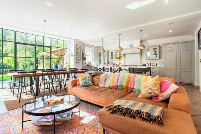 5 Bedroom Property To Rent In Haliburton Road, Twickenham, TW1