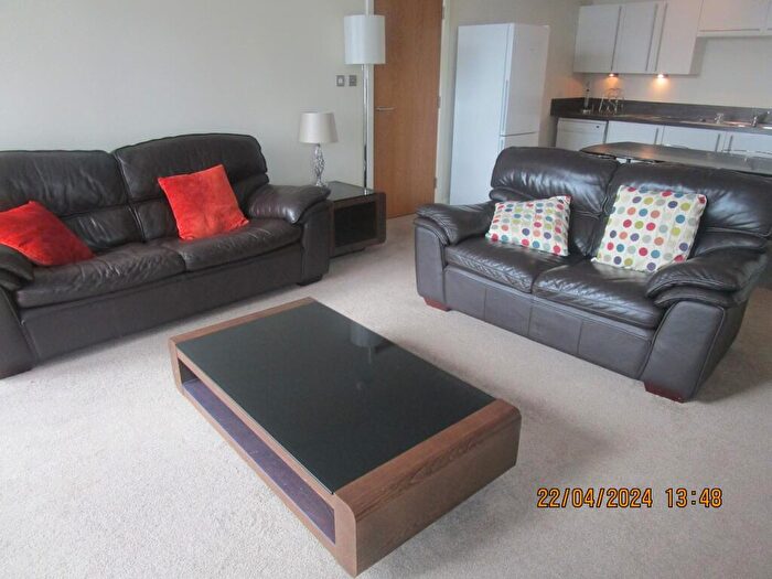 2 Bedroom Apartment To Rent In Oswald Street, Glasgow, G1