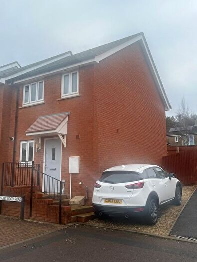2 Bedroom Semi-Detached House To Rent In Sneyd Wood Road, Cinderford, GL14