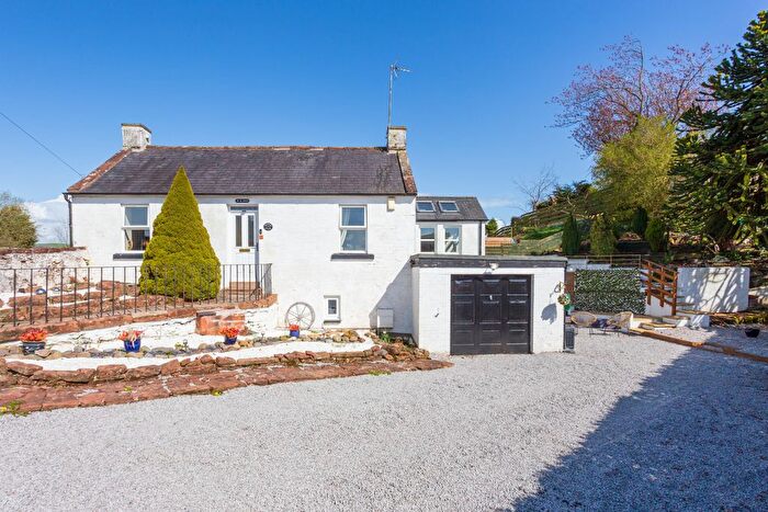 2 Bedroom Detached House For Sale In Roucan Road, Dumfries, DG1