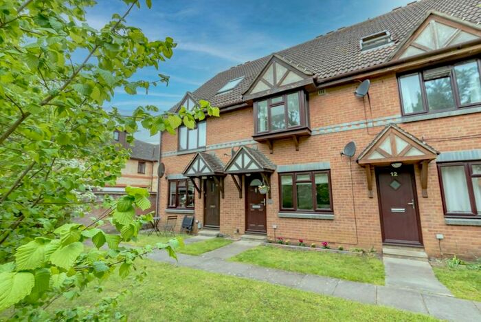 1 Bedroom Maisonette To Rent In Lawrence Close, Guildford GU4