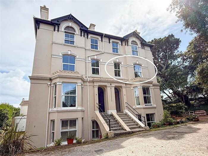 2 Bedroom Flat For Sale In Melvill Road, Falmouth, TR11
