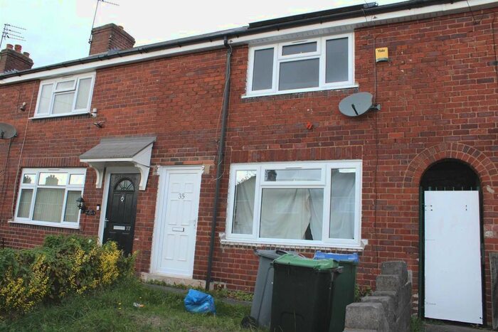 3 Bedroom Terraced House To Rent In Young Street, West Bromwich, B70