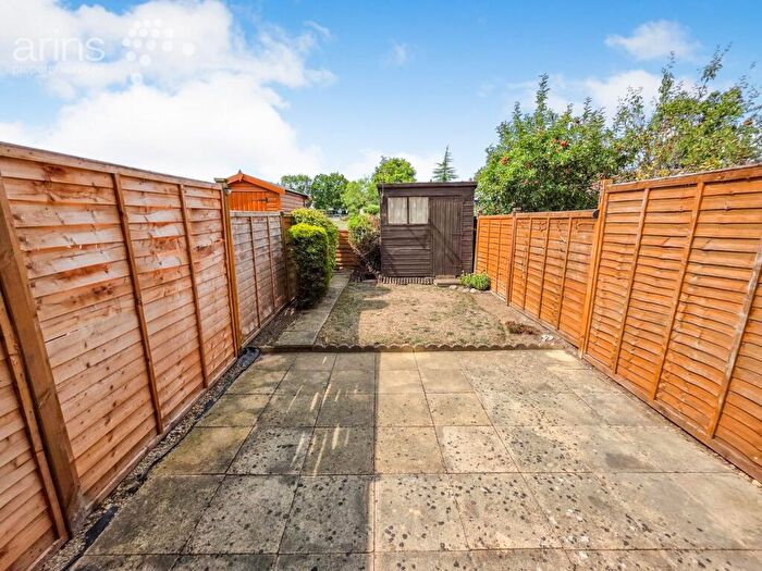 2 Bedroom Terraced House For Sale In Binbrook Close, Lower Earley, Reading, RG6