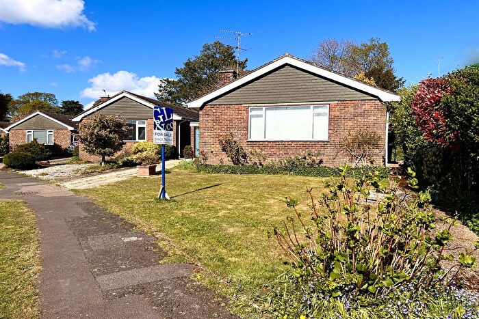 2 Bedroom Detached Bungalow For Sale In Hawthorn Way, Storrington, West Sussex, RH20