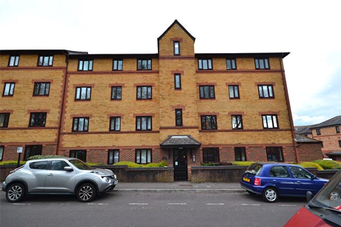 2 Bedroom Apartment To Rent In Corinthian Court, Redcliff Mead Lane, Bristol, BS1
