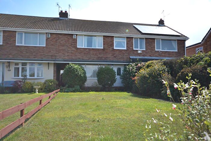 3 Bedroom Terraced House For Sale In Cotterdale, Hull, HU7