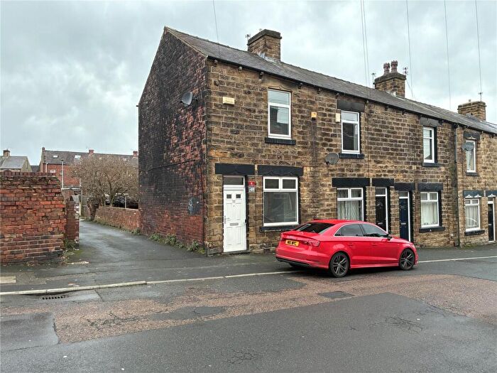 2 Bedroom End Of Terrace House To Rent In Day Street, Barnsley, South Yorkshire, S70