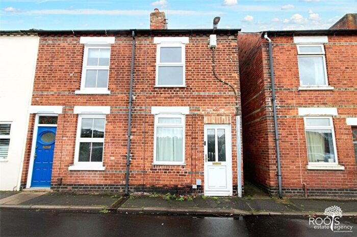 2 Bedroom Terraced House For Sale In Railway Road, Newbury, RG14