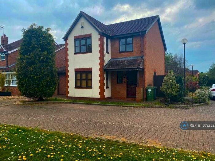 4 Bedroom Detached House To Rent In Blakeney Court, Tattenhoe, Milton Keynes, MK4