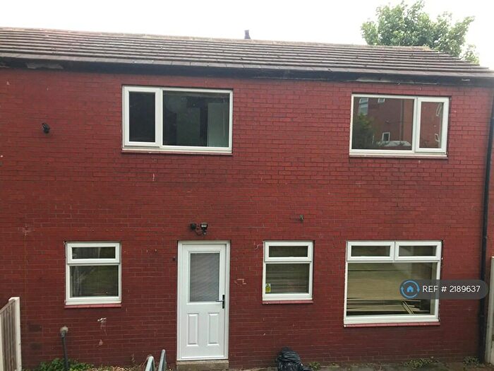 2 Bedroom Semi-Detached House To Rent In Greenmount Street, Leeds, LS11