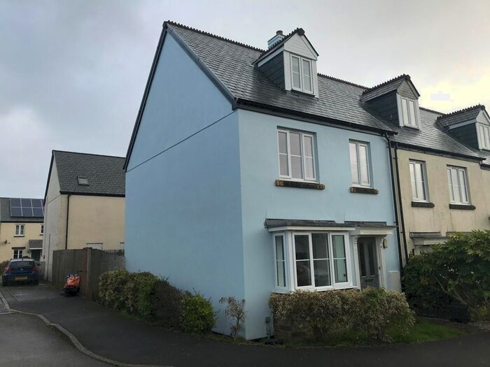 3 Bedroom End Of Terrace House To Rent In Treclago View, Camelford, PL32