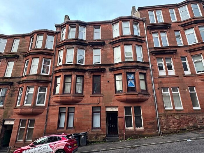 2 Bedroom Flat To Rent In Mearns Street, Greenock, Inverclyde, PA15