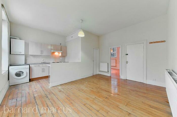 1 Bedroom Apartment To Rent In Regents Park Road, Finchley, N3