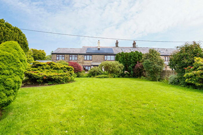 4 Bedroom Barn Conversion For Sale In Werneth Low Road, Hyde, SK14